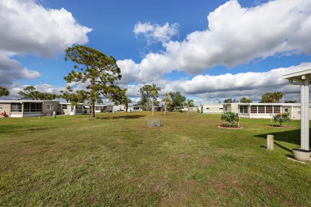 2100 Kings Highway Port Charlotte FL 33980