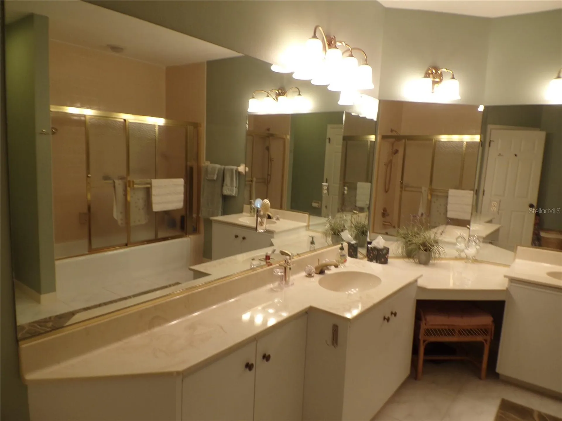 4555 Bay Club Drive Bradenton FL 34210