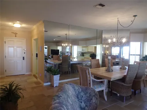 4555 Bay Club Drive Bradenton FL 34210