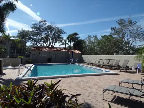 4555 Bay Club Drive Bradenton FL 34210