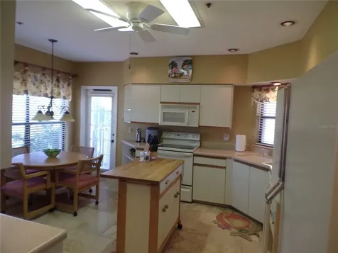 4555 Bay Club Drive Bradenton FL 34210