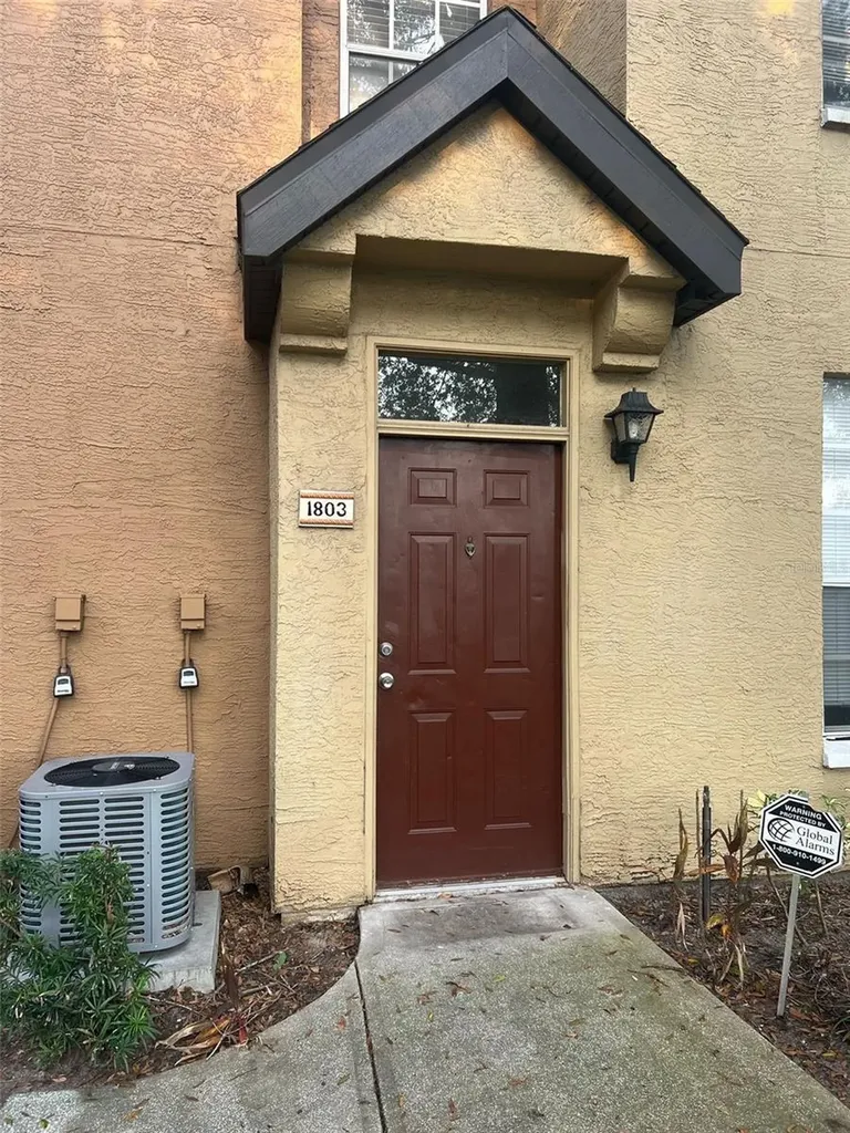6368 Raleigh Street Orlando FL 32835