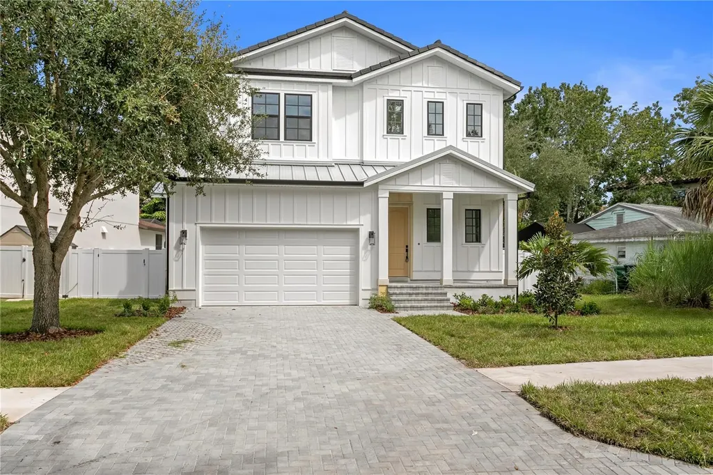 3618 W Royal Palm Circle Tampa FL 33629