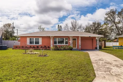 5390 31st Avenue N St Petersburg FL 33710