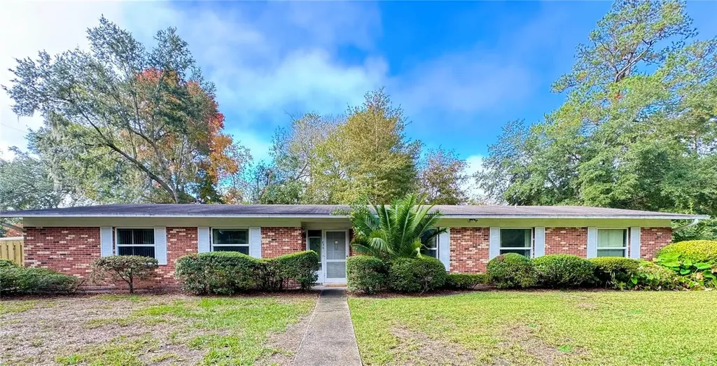 1836 NW 40th Terrace Gainesville FL 32605
