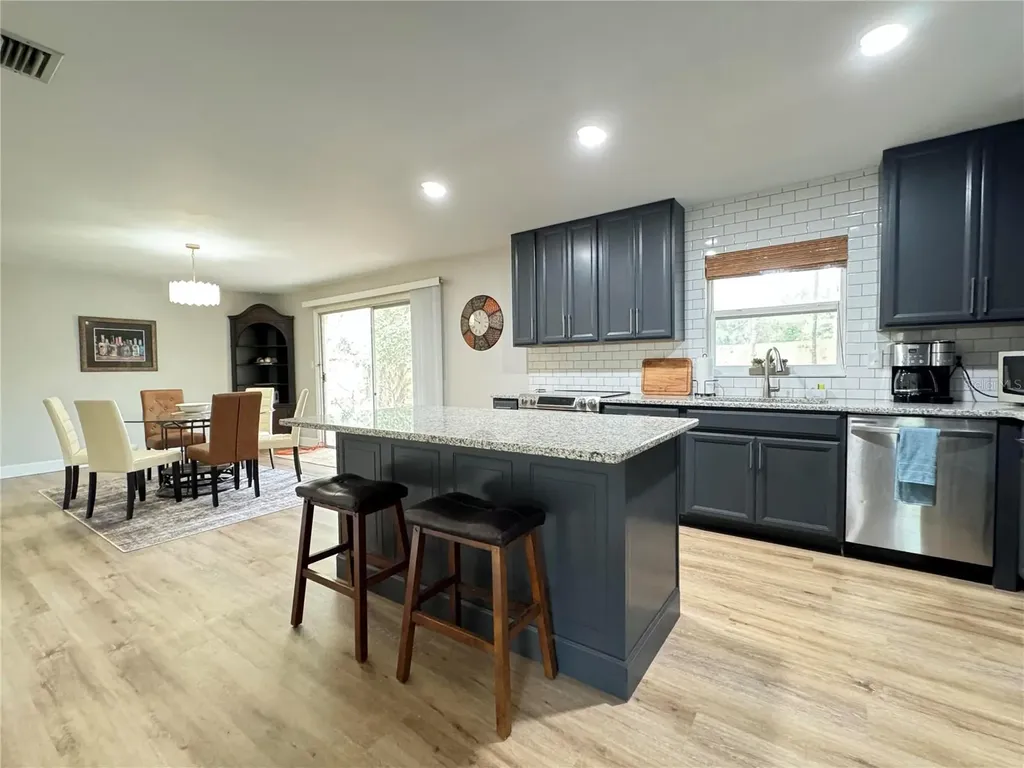 1836 NW 40th Terrace Gainesville FL 32605