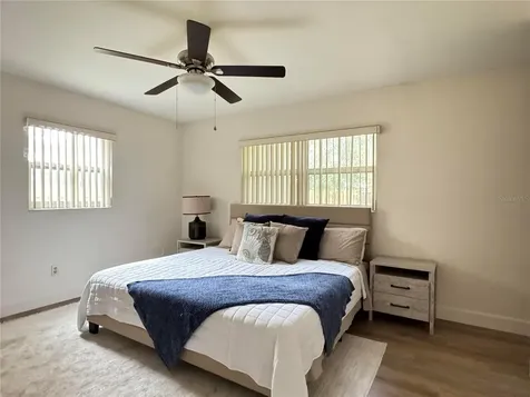 1836 NW 40th Terrace Gainesville FL 32605