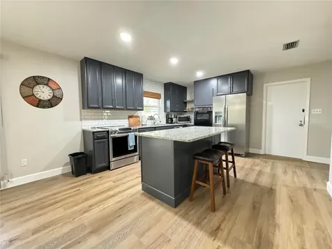 1836 NW 40th Terrace Gainesville FL 32605