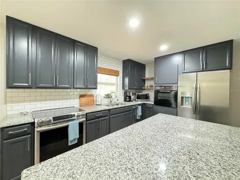 1836 NW 40th Terrace Gainesville FL 32605