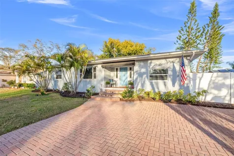 5 N Jupiter Avenue Clearwater FL 33755