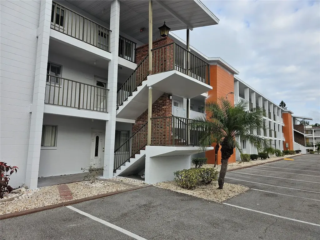 5906 Garden Lane Bradenton FL 34207