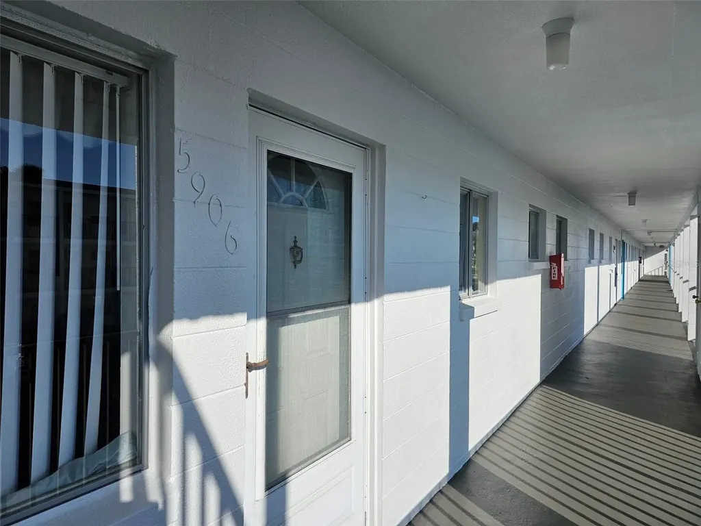 5906 Garden Lane Bradenton FL 34207