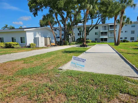 5906 Garden Lane Bradenton FL 34207