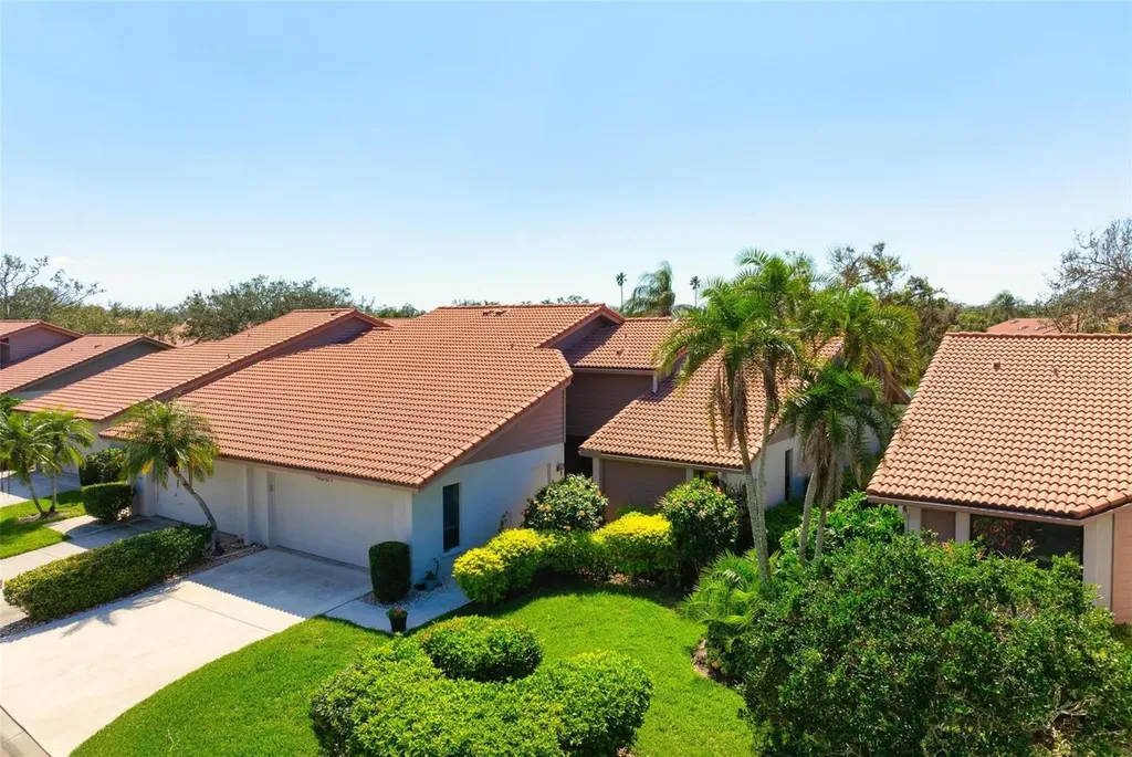 4067 Wilshire Circle E Sarasota FL 34238