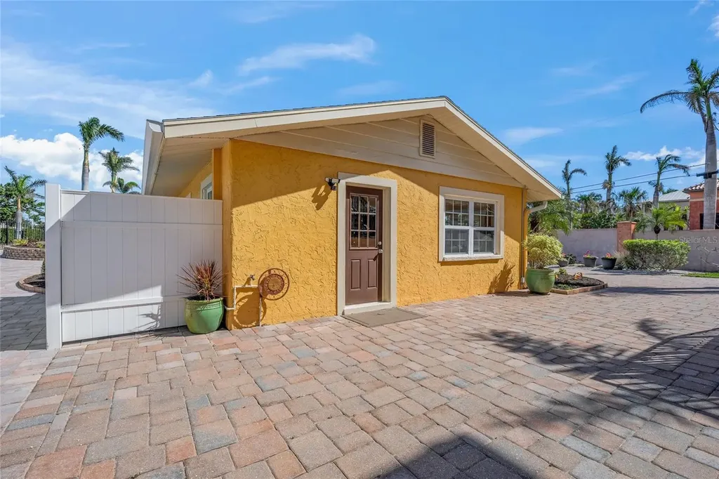 471 Bayshore Road Nokomis FL 34275