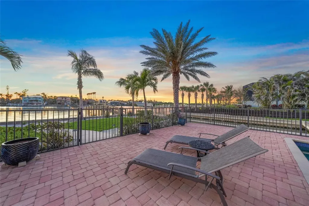 471 Bayshore Road Nokomis FL 34275