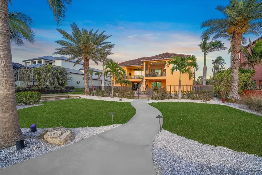 471 Bayshore Road Nokomis FL 34275
