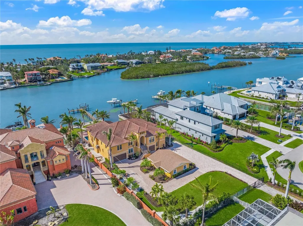 471 Bayshore Road Nokomis FL 34275
