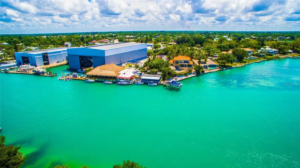 471 Bayshore Road Nokomis FL 34275