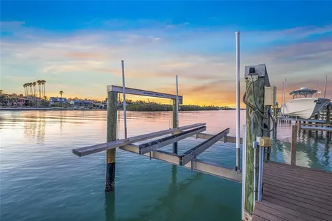 471 Bayshore Road Nokomis FL 34275