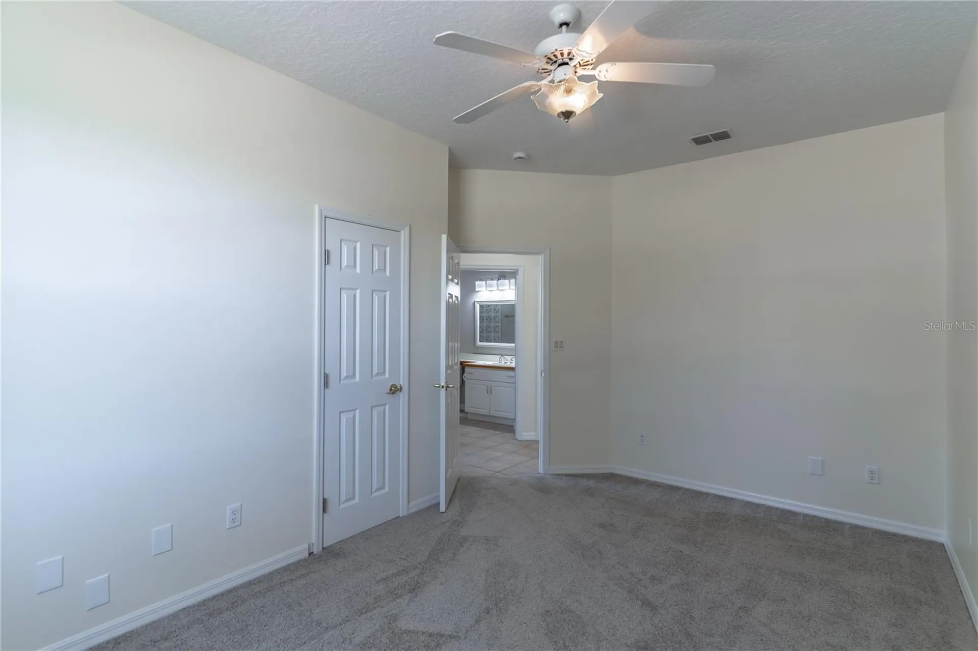 1714 Golfview Drive Kissimmee FL 34746