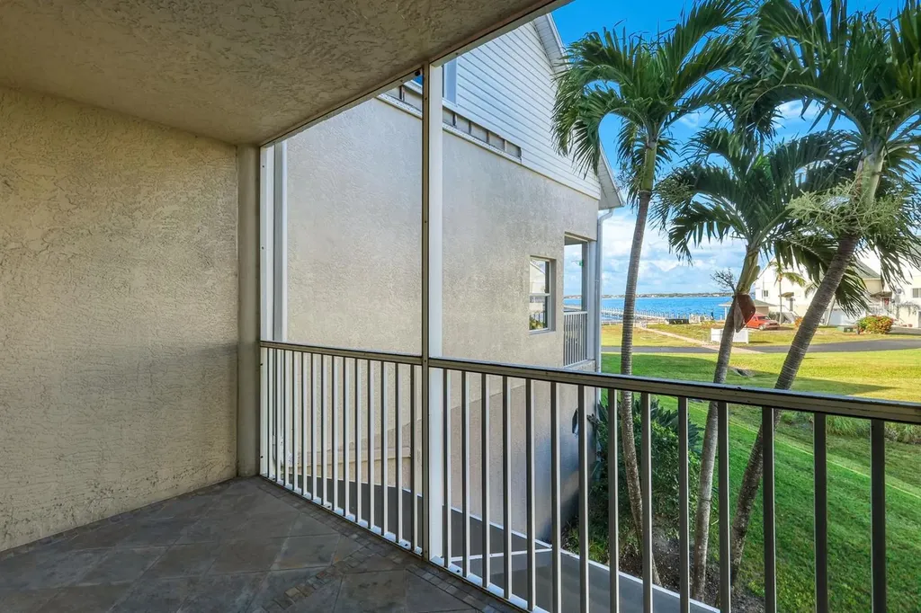 3623 Edgewood Avenue Fort Myers FL 33916