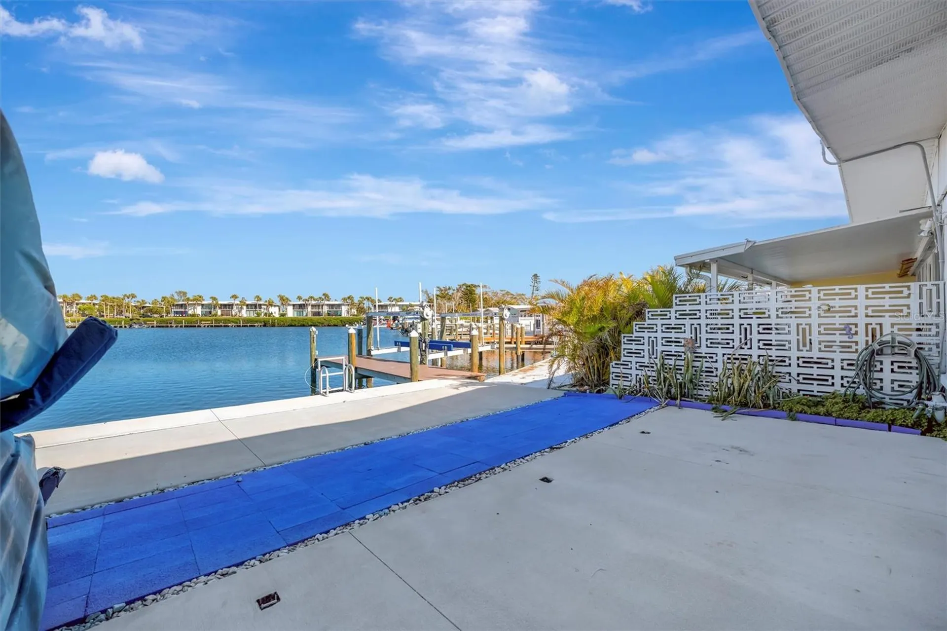 15 Seaside Court Holmes Beach FL 34217