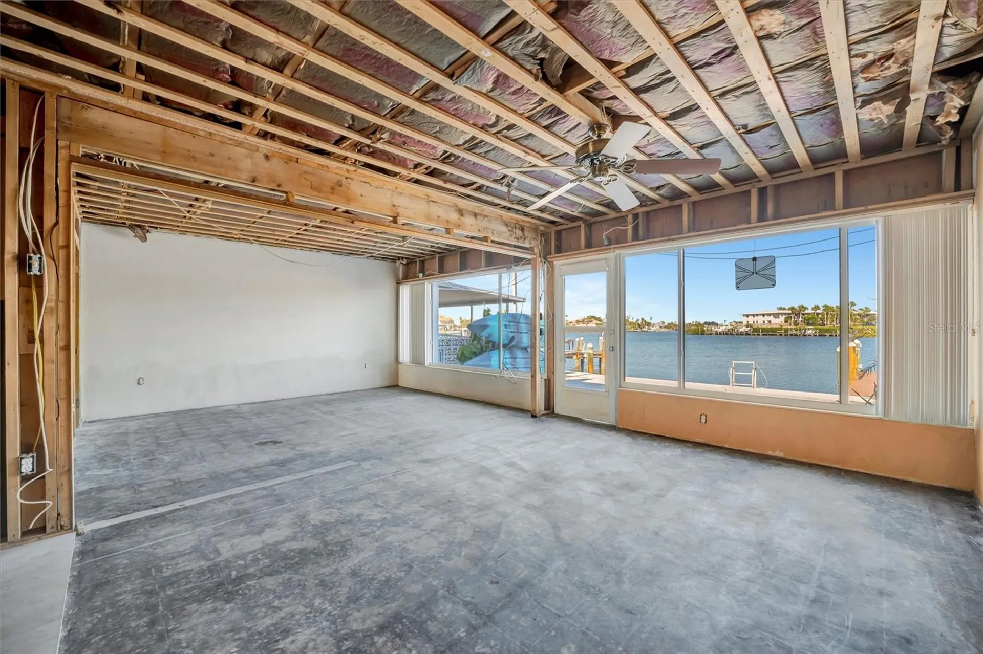 15 Seaside Court Holmes Beach FL 34217