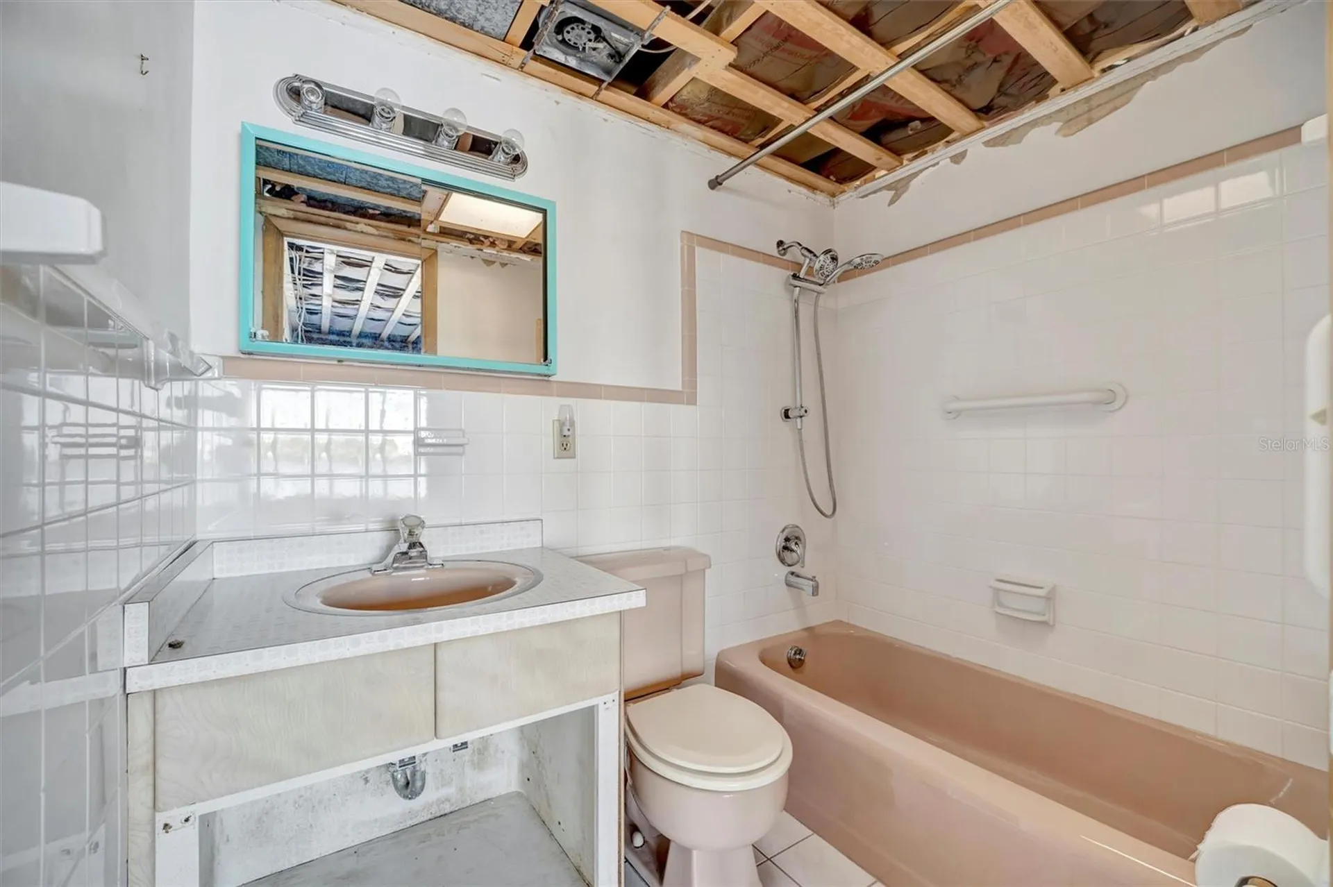 15 Seaside Court Holmes Beach FL 34217