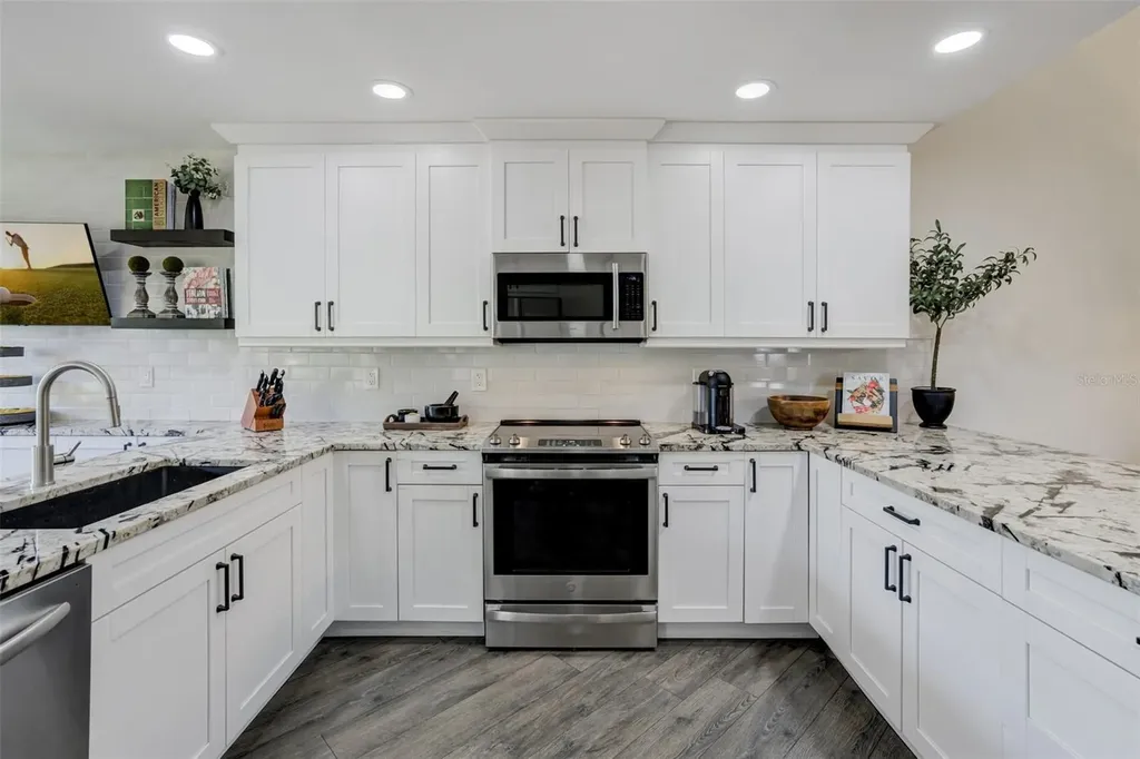 39 Pelican Place Belleair FL 33756