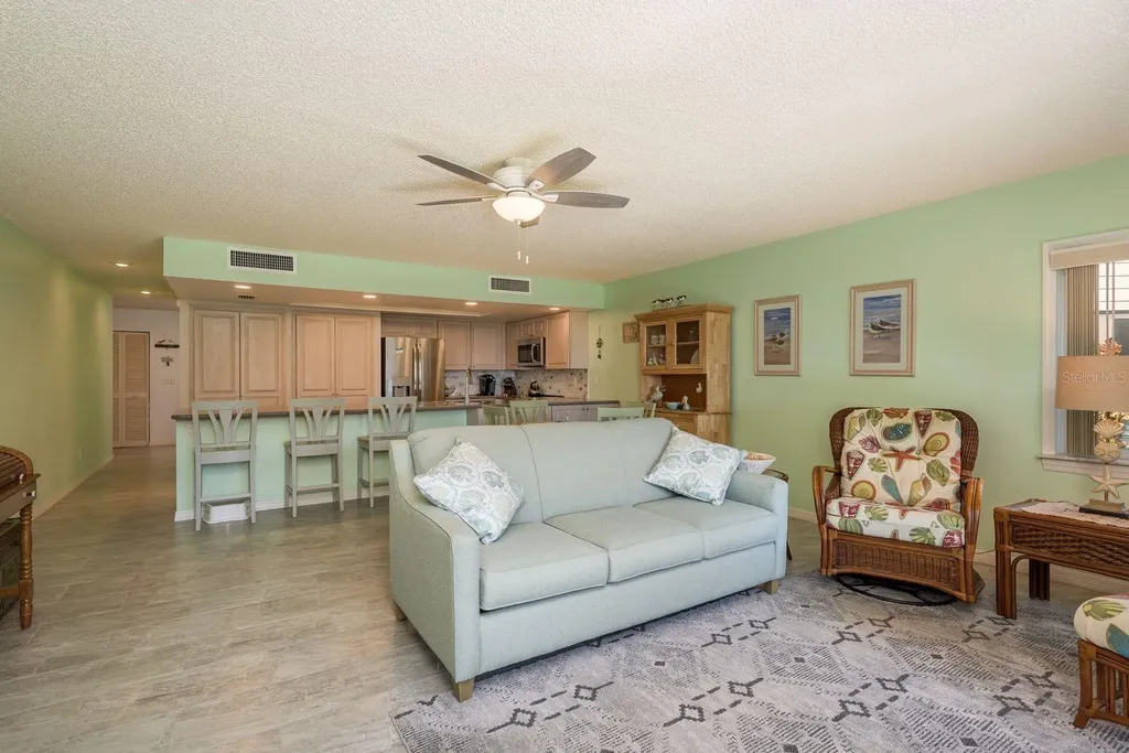 351 Windrush Loop Tarpon Springs FL 34689