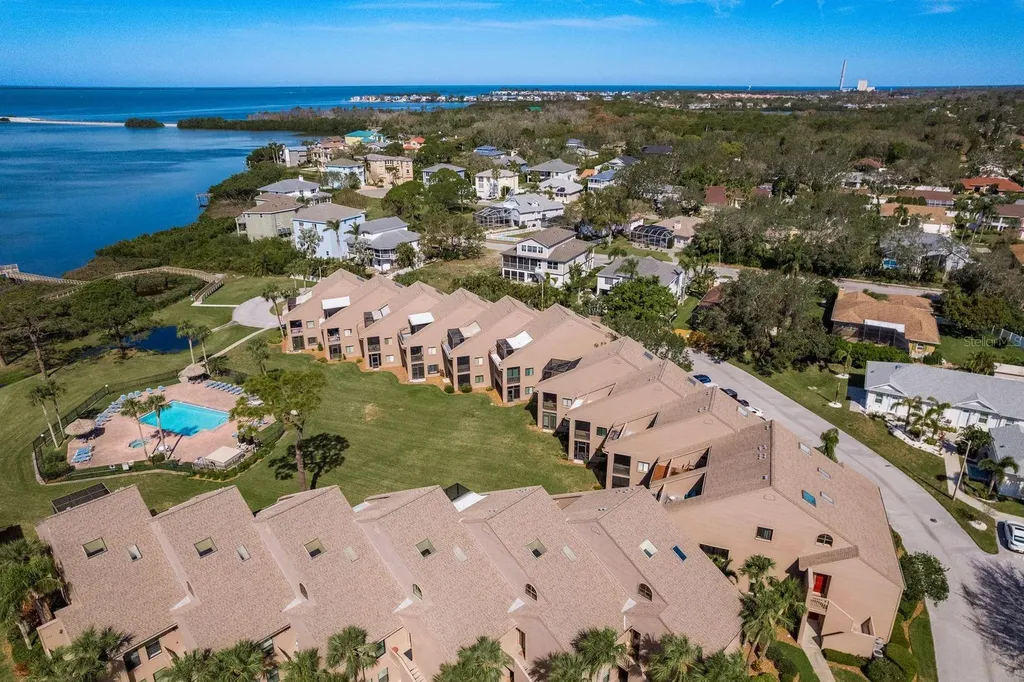 351 Windrush Loop Tarpon Springs FL 34689