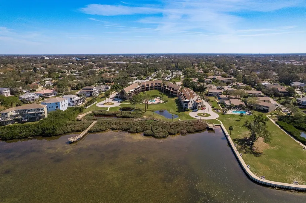 351 Windrush Loop Tarpon Springs FL 34689