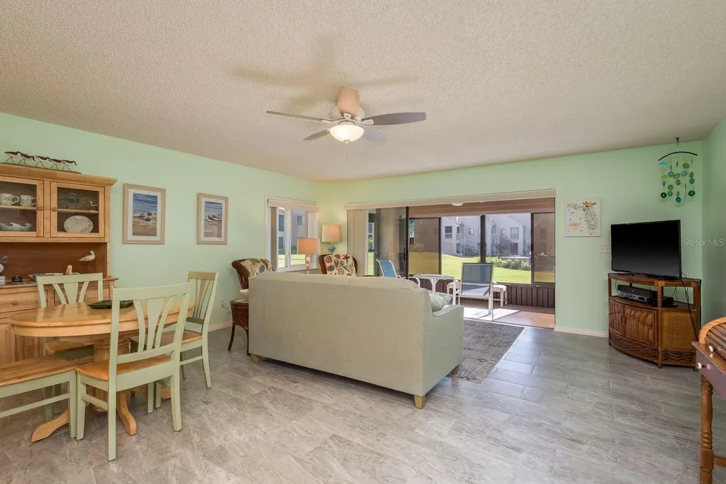 351 Windrush Loop Tarpon Springs FL 34689