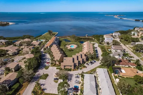 351 Windrush Loop Tarpon Springs FL 34689