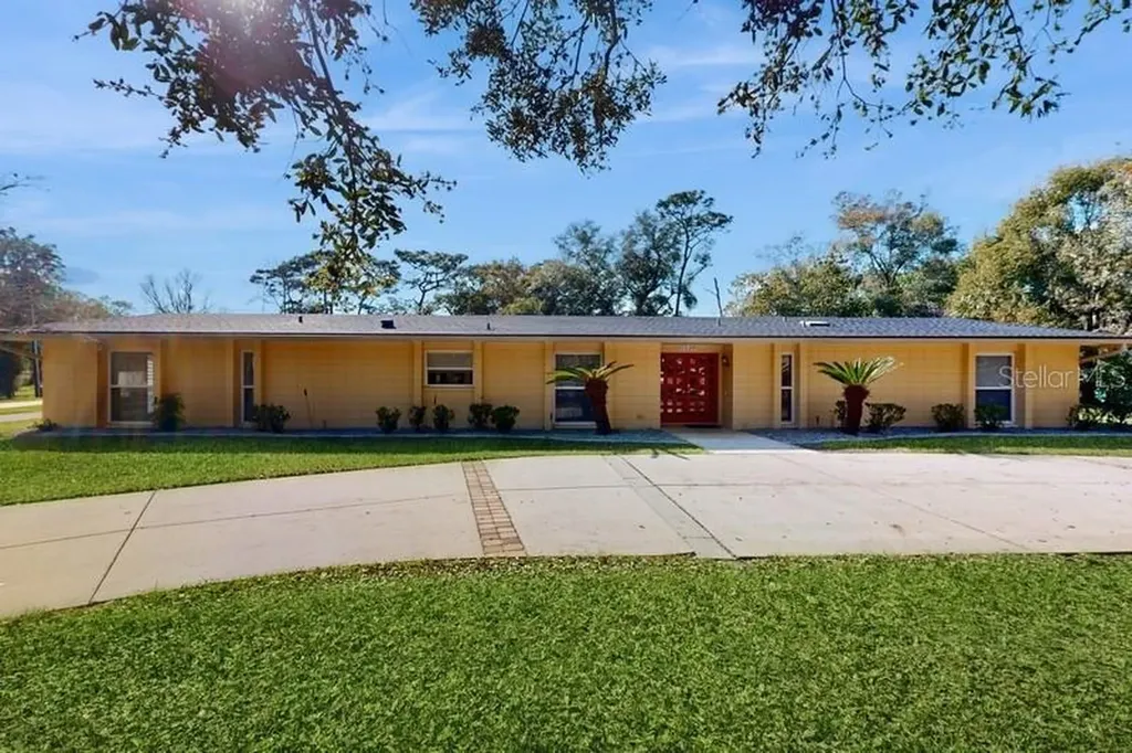 926 Ensenada Drive Orlando FL 32825
