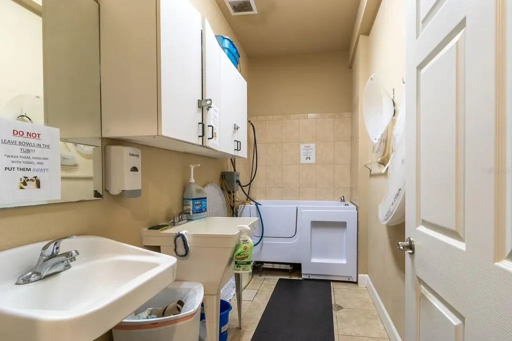 5213 & 5217 & 5231 SW 91st Drive Gainesville FL 32608