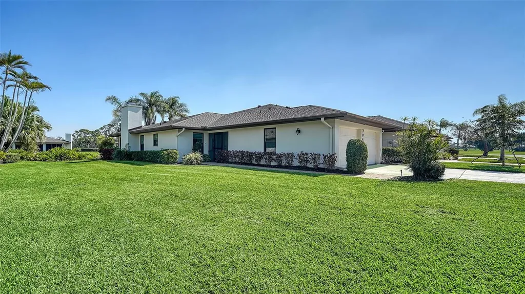7347 Royal Birkdale Drive Sarasota FL 34238