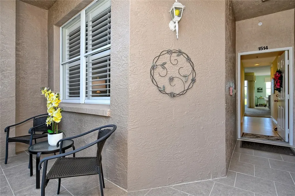 5250 Hyland Hills Avenue Sarasota FL 34241