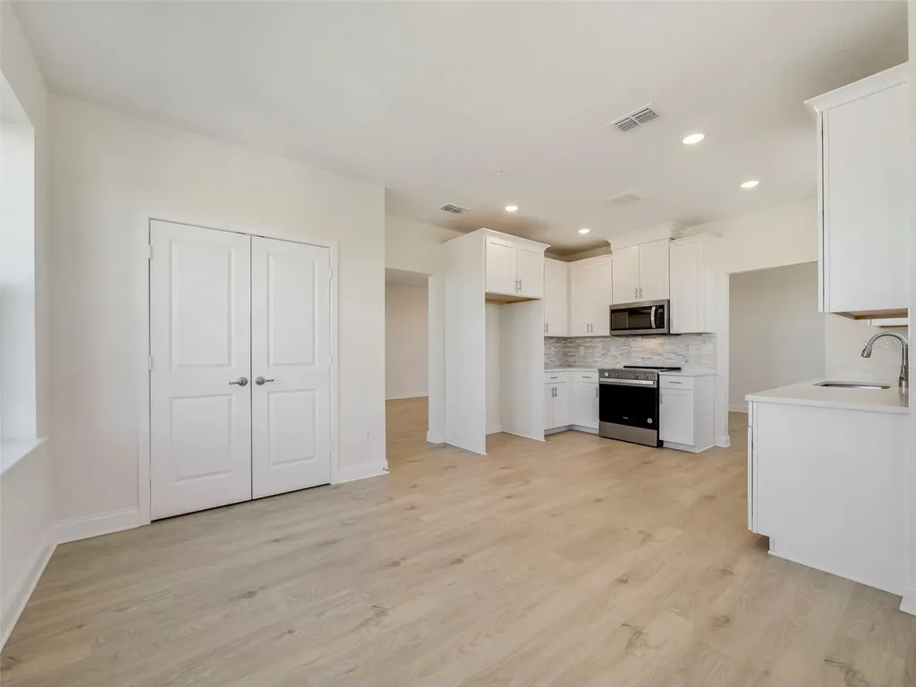 7545 Laureate Boulevard Orlando FL 32827