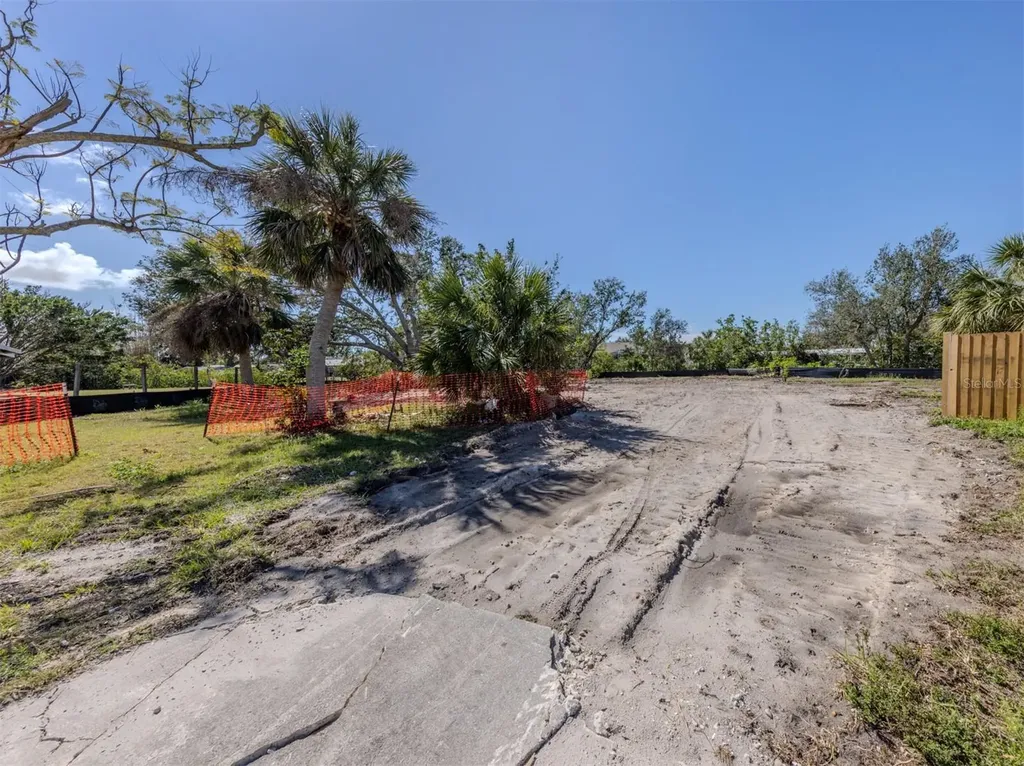 500 Canal Way Nokomis FL 34275