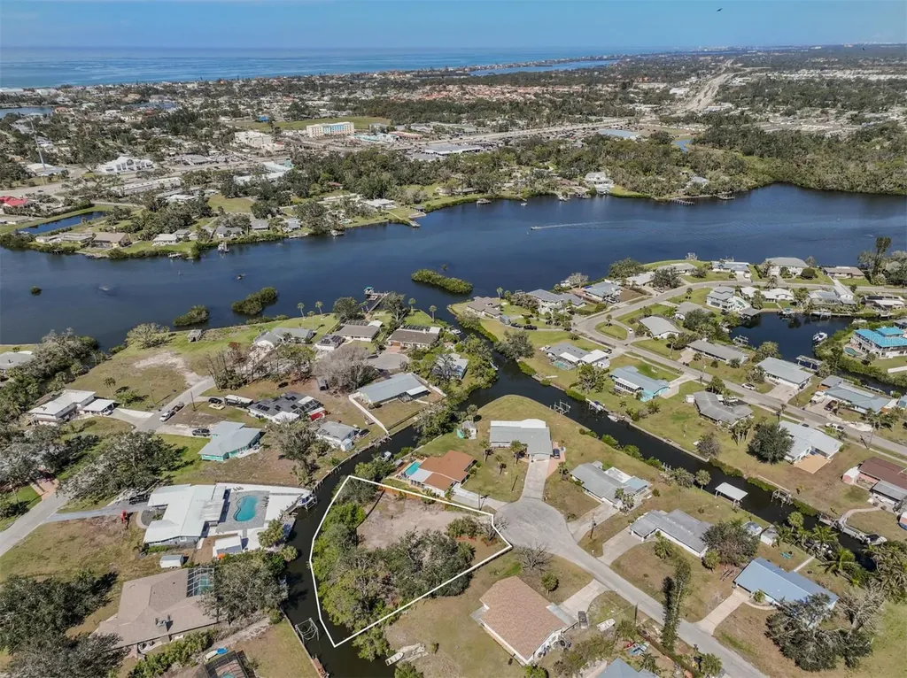 500 Canal Way Nokomis FL 34275