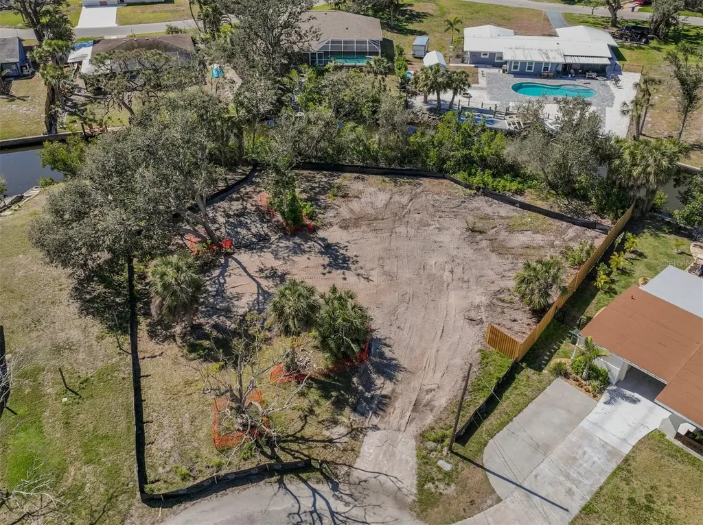 500 Canal Way Nokomis FL 34275