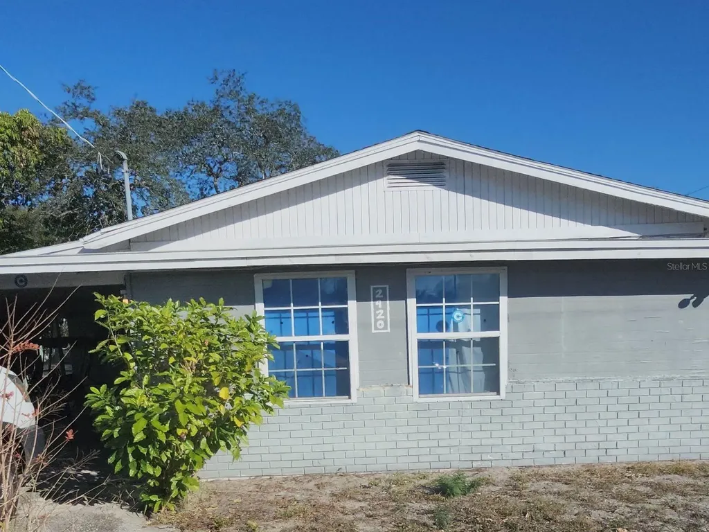 2420 Edwin Street NE Winter Haven FL 33881