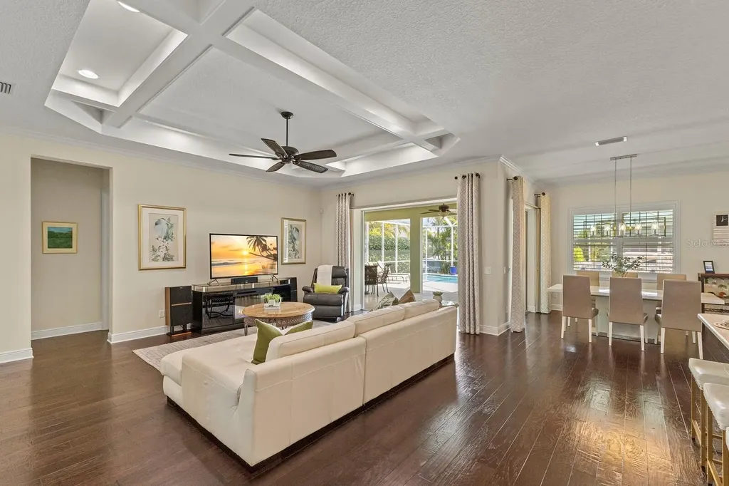 581 Mast Drive Bradenton FL 34208