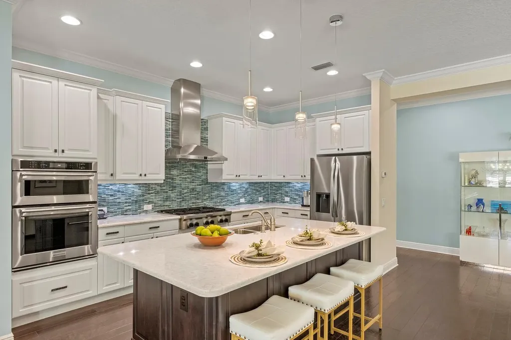 581 Mast Drive Bradenton FL 34208