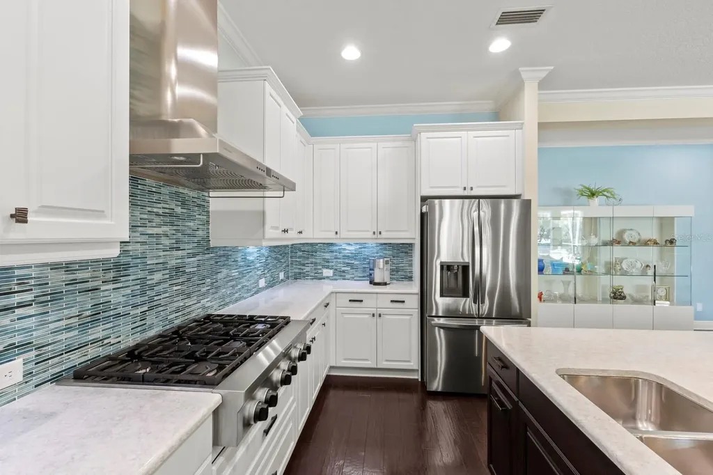 581 Mast Drive Bradenton FL 34208