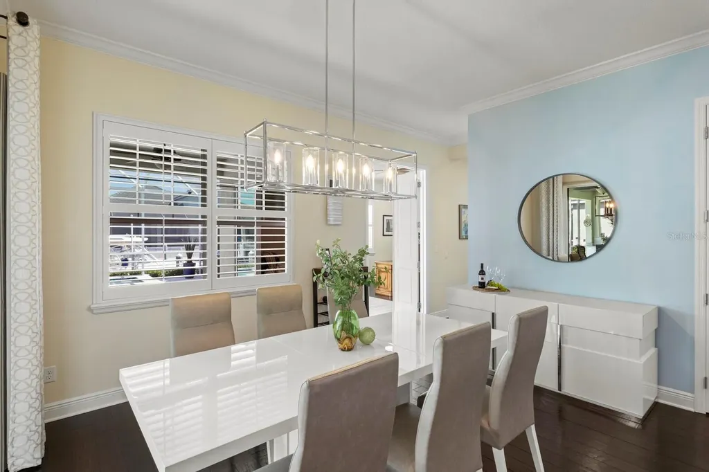 581 Mast Drive Bradenton FL 34208