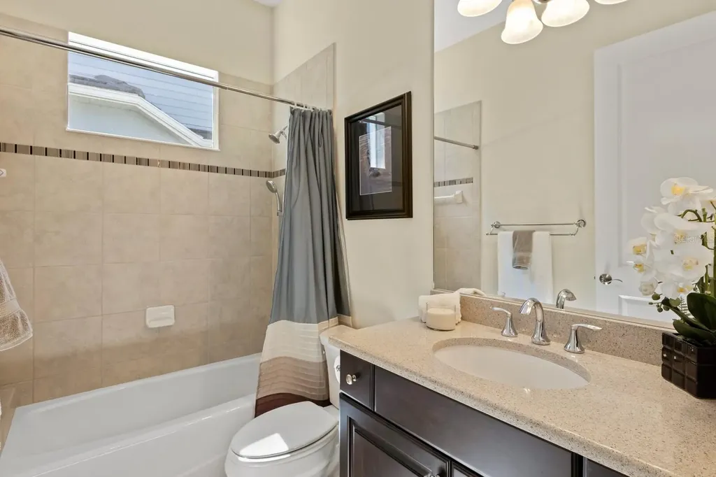581 Mast Drive Bradenton FL 34208