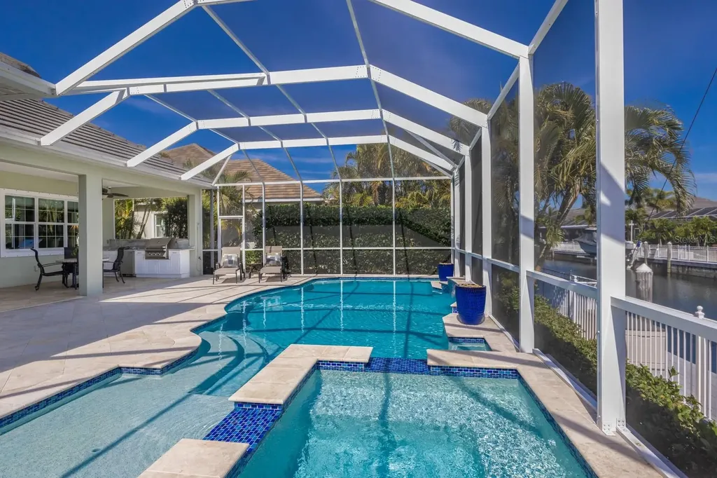 581 Mast Drive Bradenton FL 34208